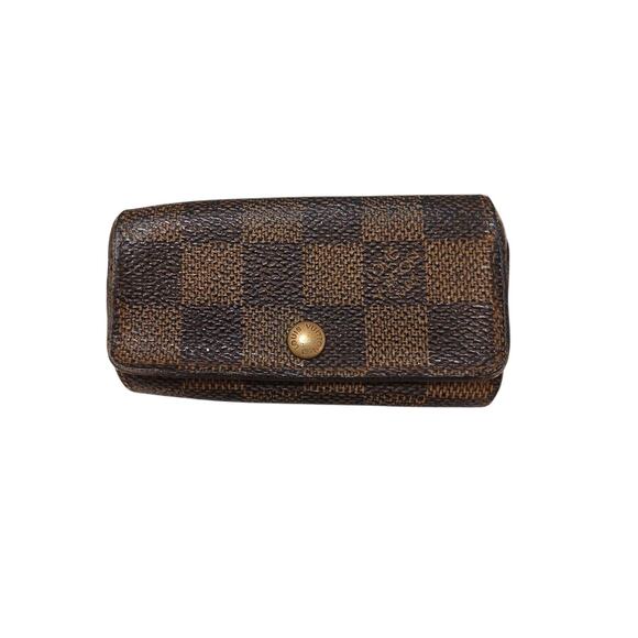 Louis Vuitton Accessories - Louis Vuitton 4 Key Holder Case Damier Ebene Multicles Checkered Vintage Unisex